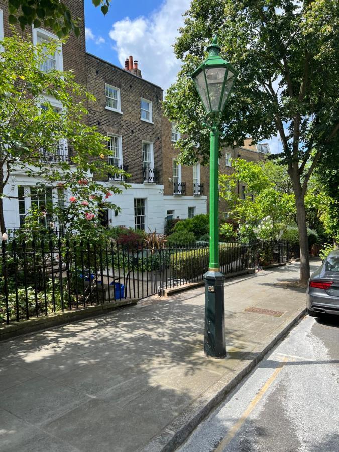 Serene Townhouse With Parking Londra Dış mekan fotoğraf